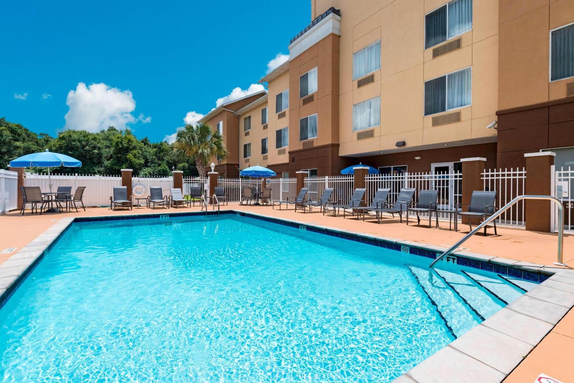 Fairfield Inn & Suites Marianna Dış mekan fotoğraf